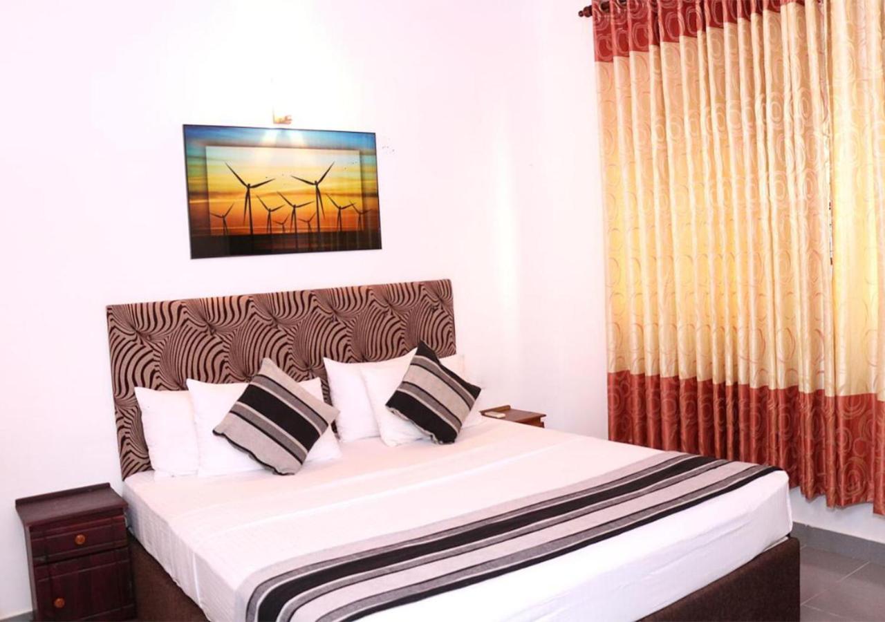 Cozy Inn Negombo Exterior photo