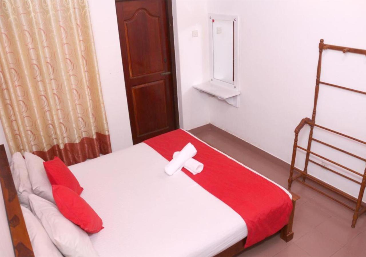 Cozy Inn Negombo Exterior photo